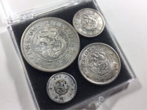 古銭　明治の銀貨